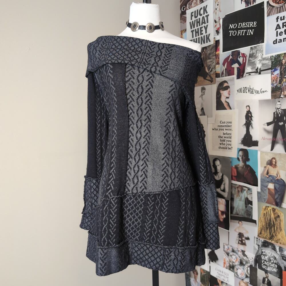 Off the Shoulder Cable Knit Pattern Boho Tunic